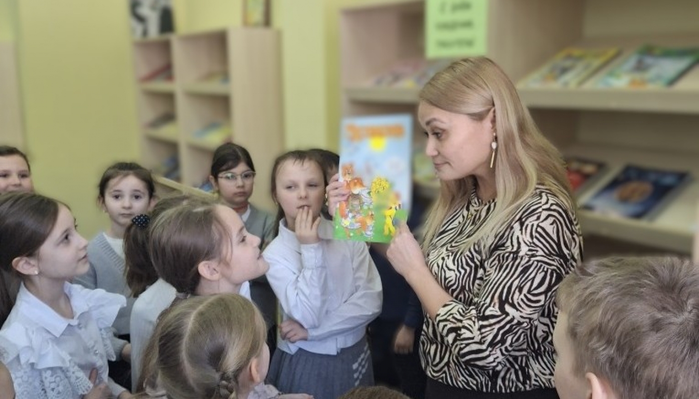 Юные гости из муниципального округа Чехов посетили экскурсию «Читайте, свой мир открывайте!»